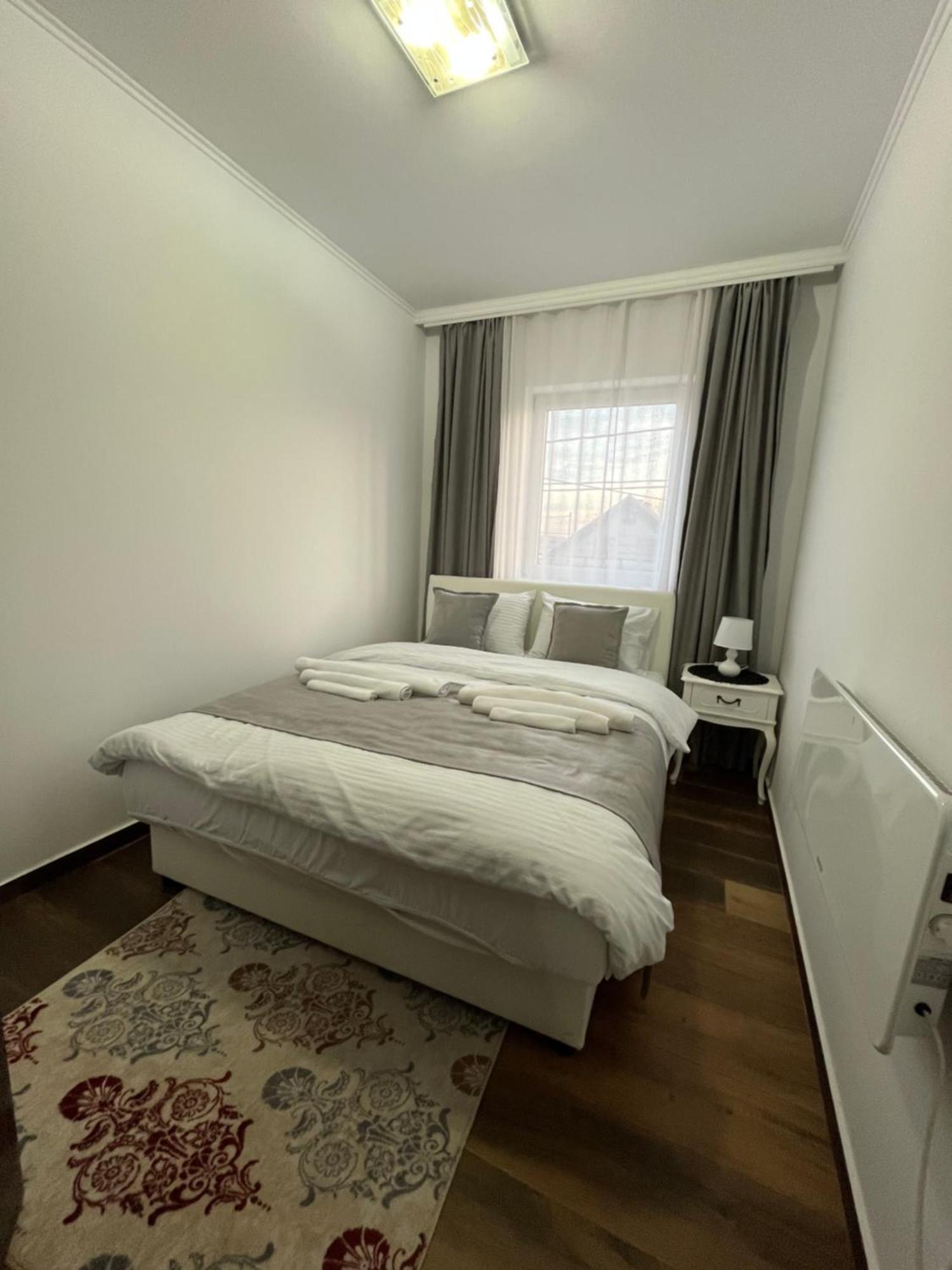 Airport Sky Apartments Lux Bělehrad Exteriér fotografie
